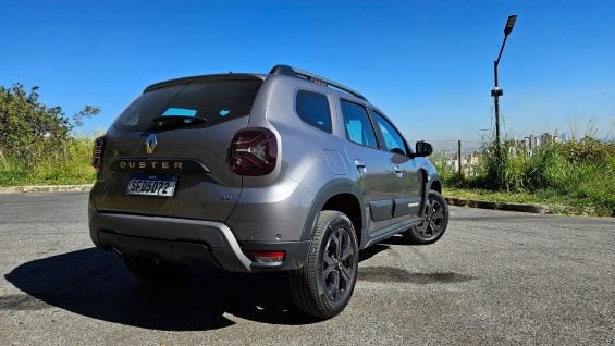 renault duster iconic plus 1 3 turbo 2025 cinza cassiopee com pack outsider traseira parado