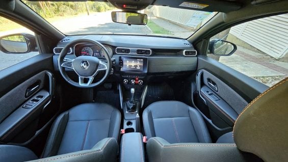 renault duster iconic plus 1 3 turbo 2025 com pack outsider interior painel