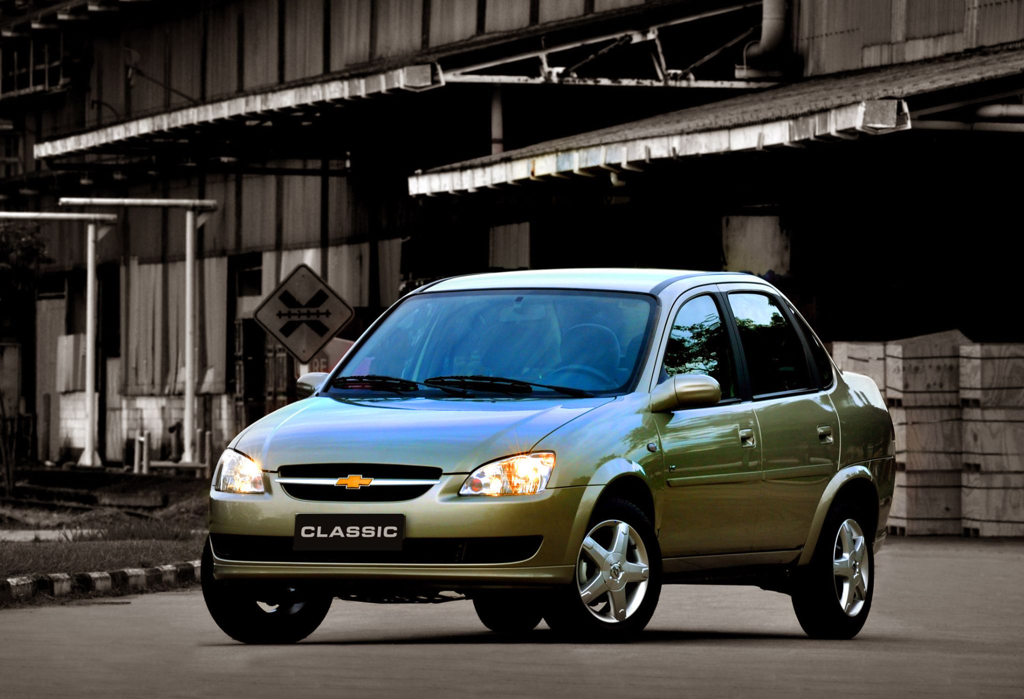 chevrolet corsa classic 2010 prata frente parado