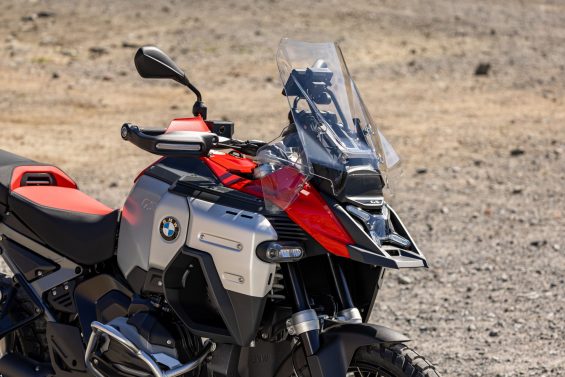 bmw r 1300 gs adventure 9