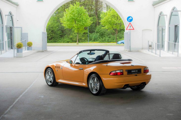 bmw z3 v12 prototype amarelo traseira