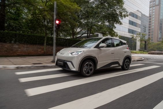 Mais de 1,3 milhão de carros foram emplacados no primeiro semestre