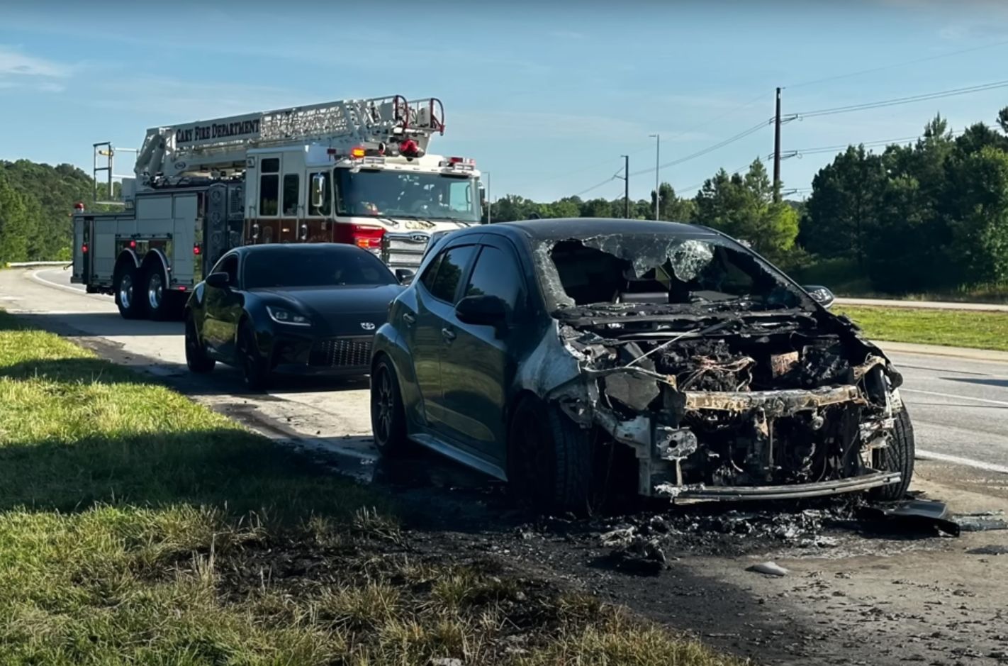 Toyota nega garantia em Corolla que pegou fogo do nada