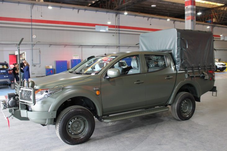 mitsubishi l200 triton caveirao de revo 1