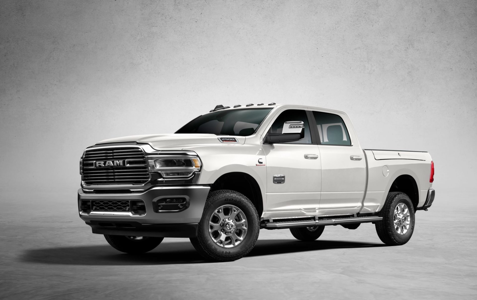 Ram 2500 Rodeo Edition estreia com seis lugares