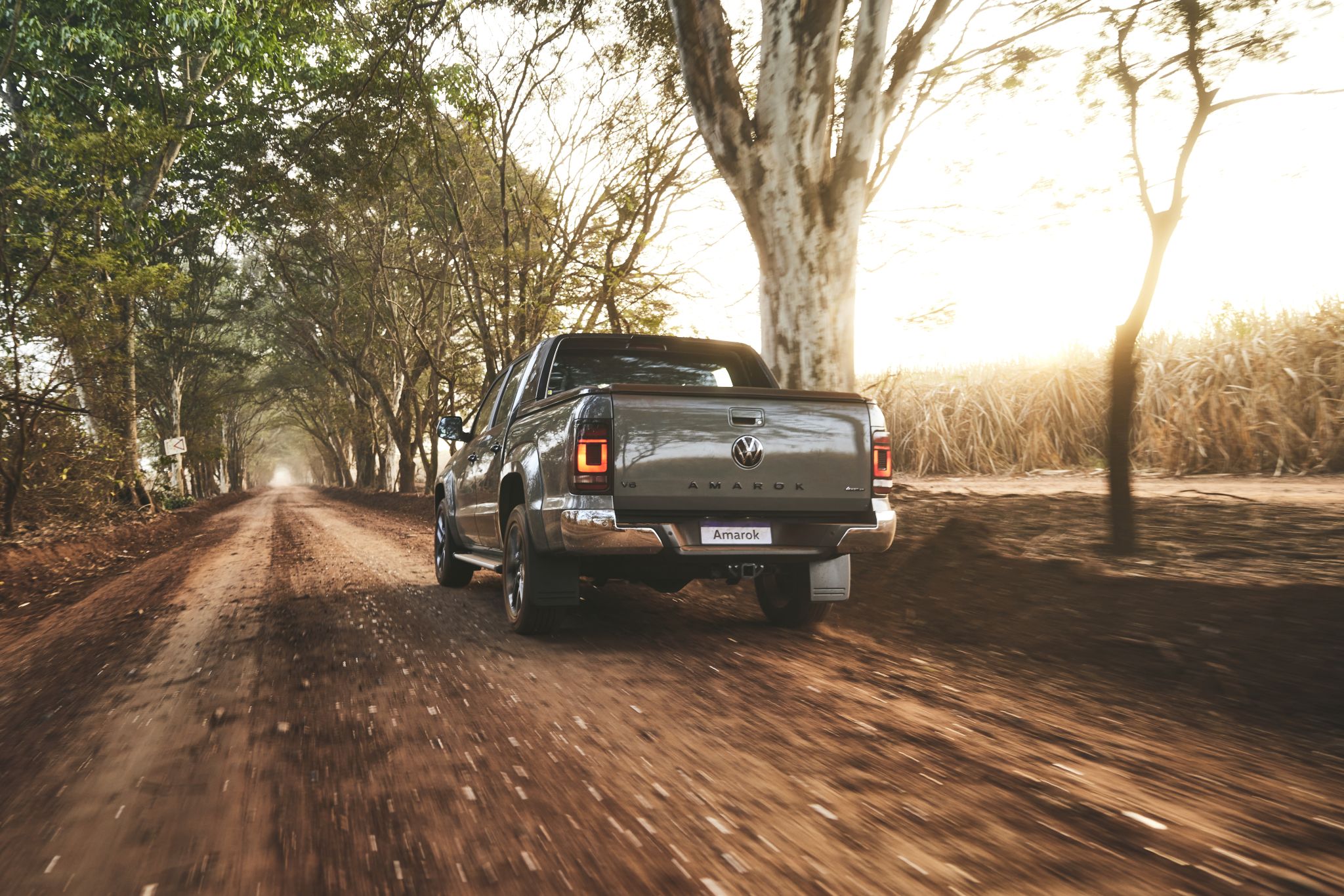 Nova vw amarok 2025 (4)