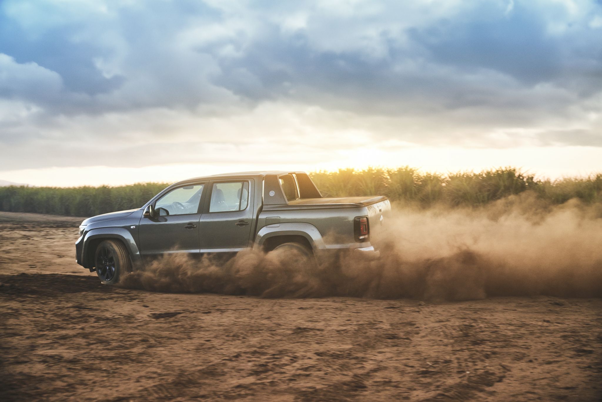 Nova vw amarok 2025 (17)