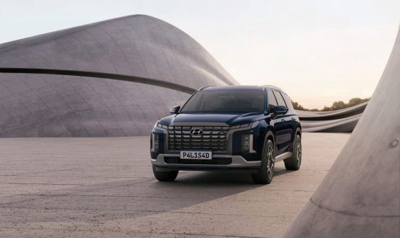 HYUNDAI PALISADE Signature 2024 preto frente parado