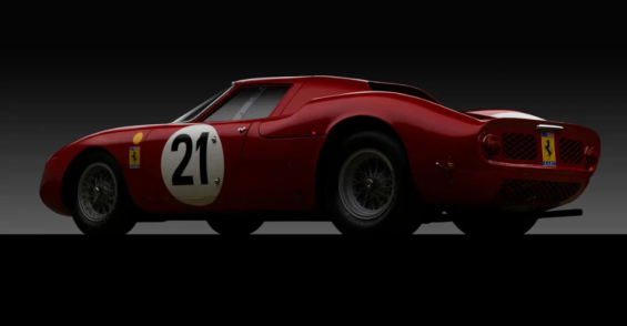 Ferrari 250 LM vermelha lateral e traseira