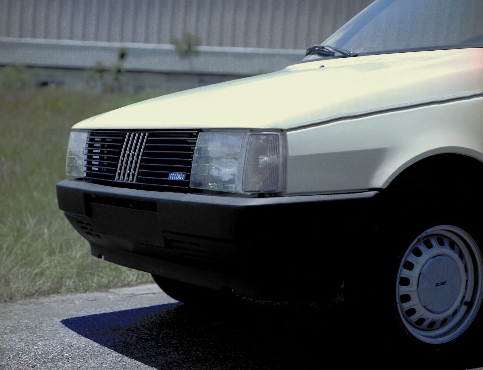 fiat uno cs 1984 detalhe dianteira