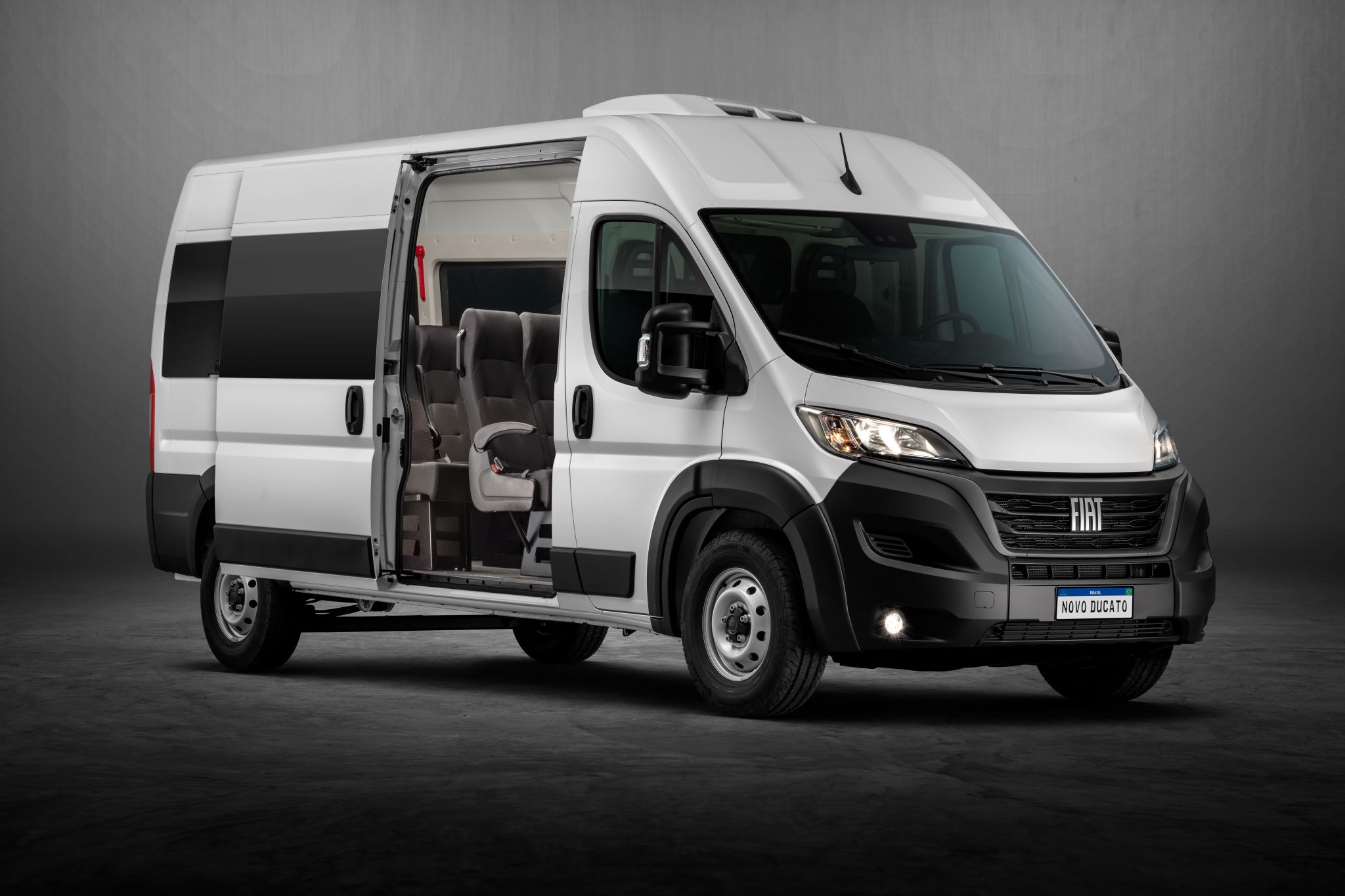 Fiat Lan A Linha Da Ducato Duas Novas Vers Es