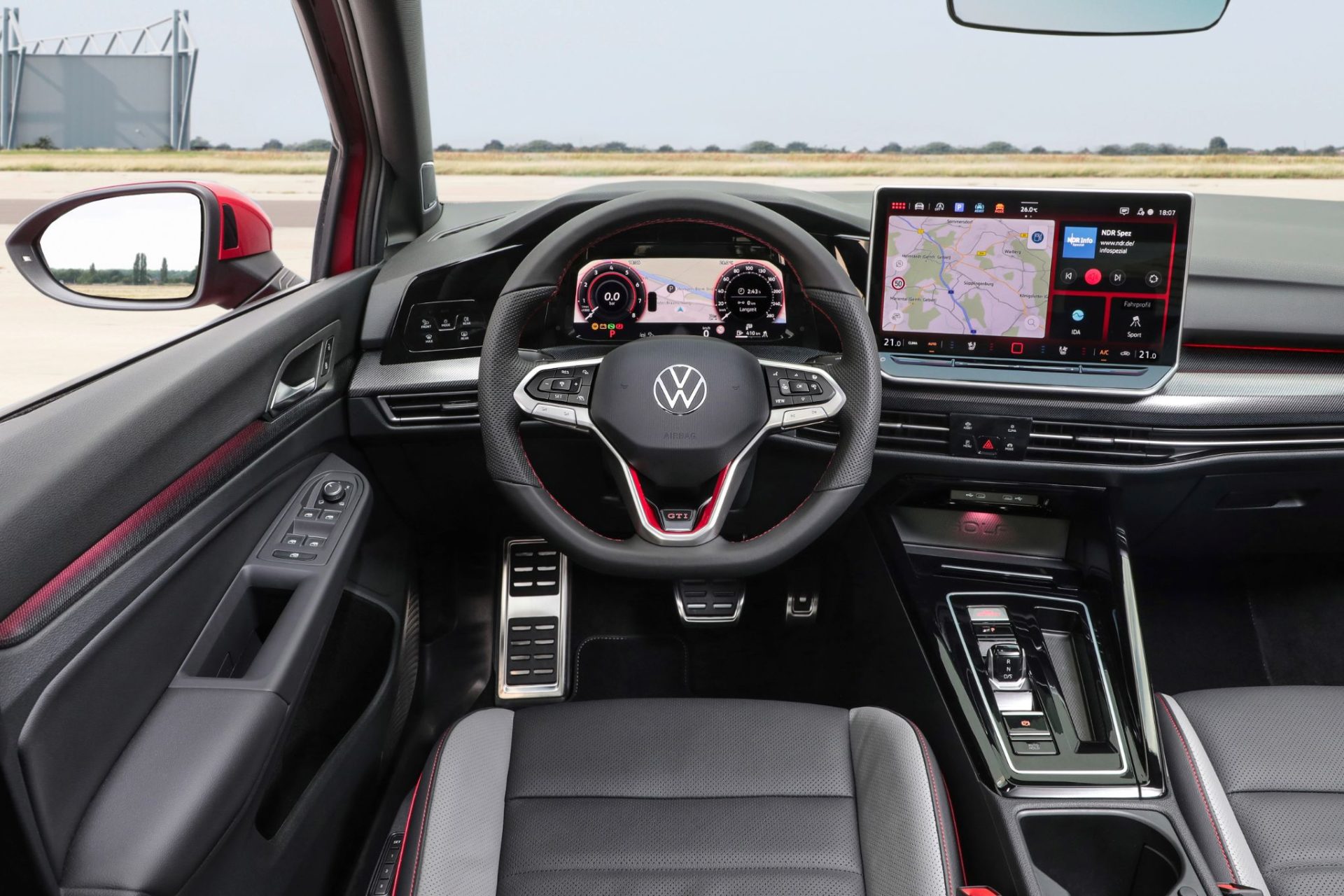 volkswagen golf gti 2025 interior painel