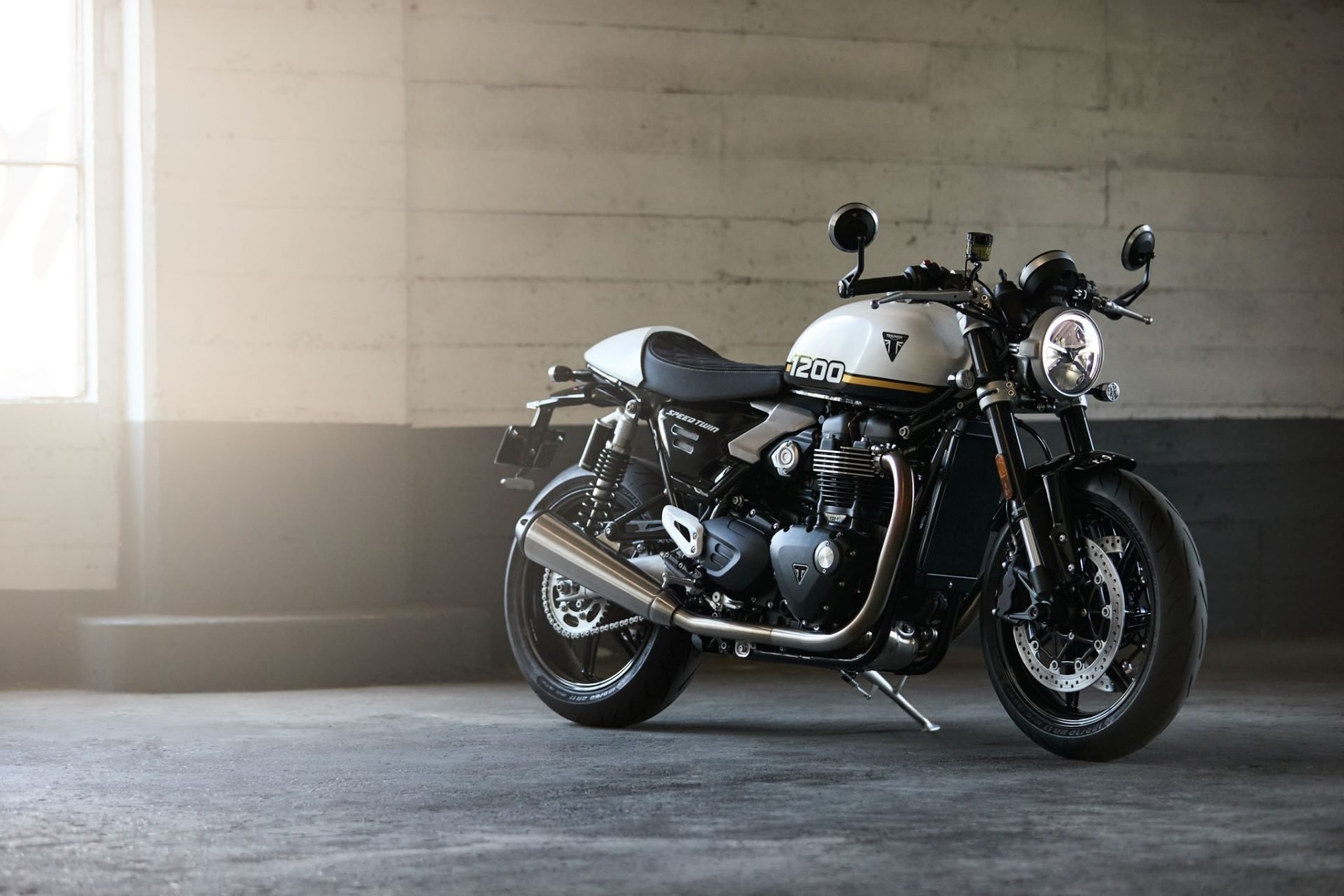 Triumph Speed Twin 1200 (9)