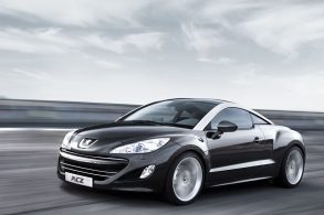 PEUGEOT RCZ 2010 PRETO EM MOVIMENTO