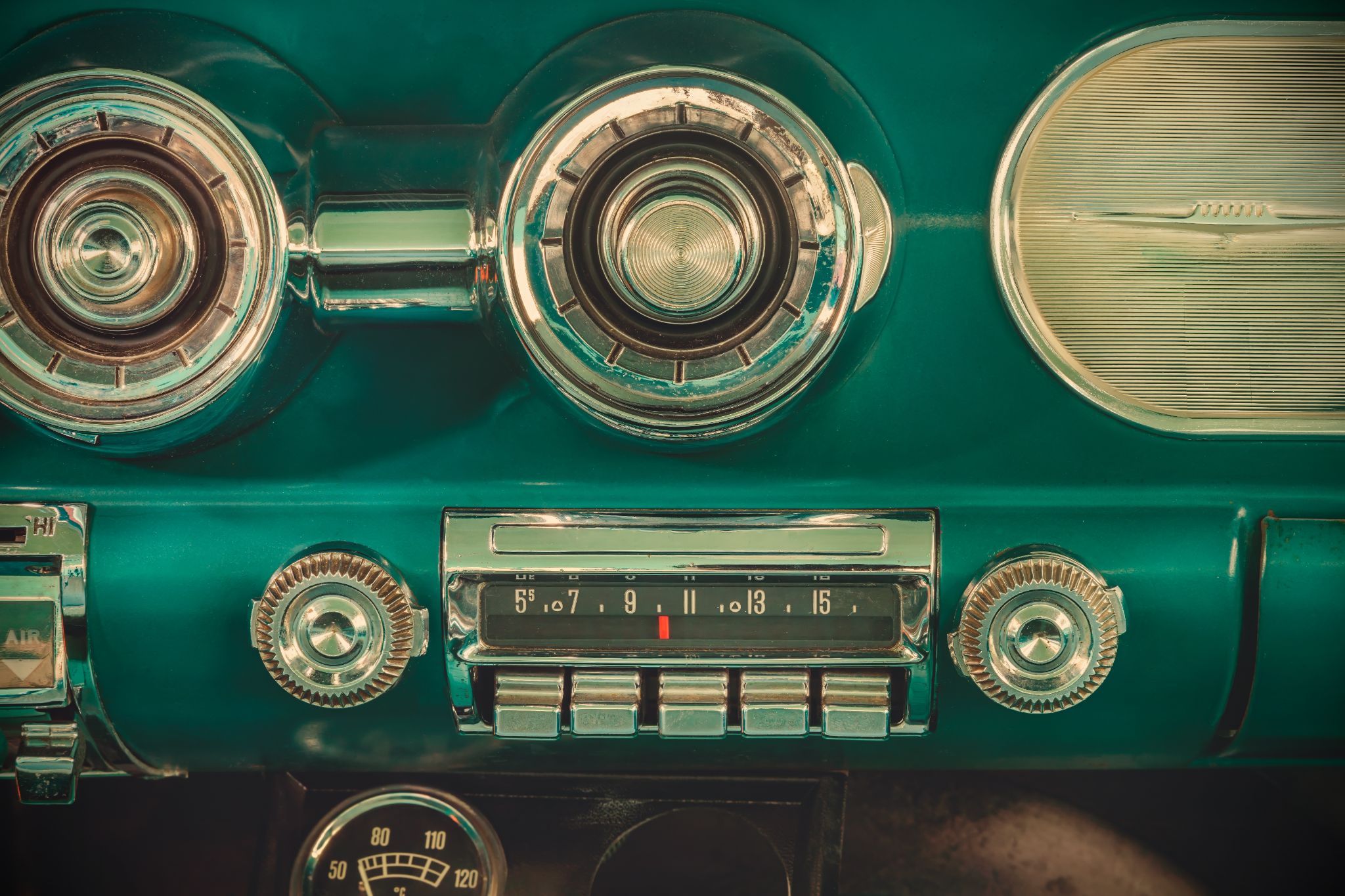 Retro,Styled,Image,Of,An,Old,Car,Radio,Inside,A