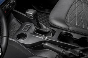 Ford Ranger Black 2025 interior console central (2)