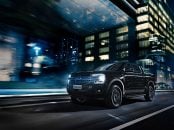 Ford Ranger Black 2025 preto gales frnete em moviemnto em cidade a noite