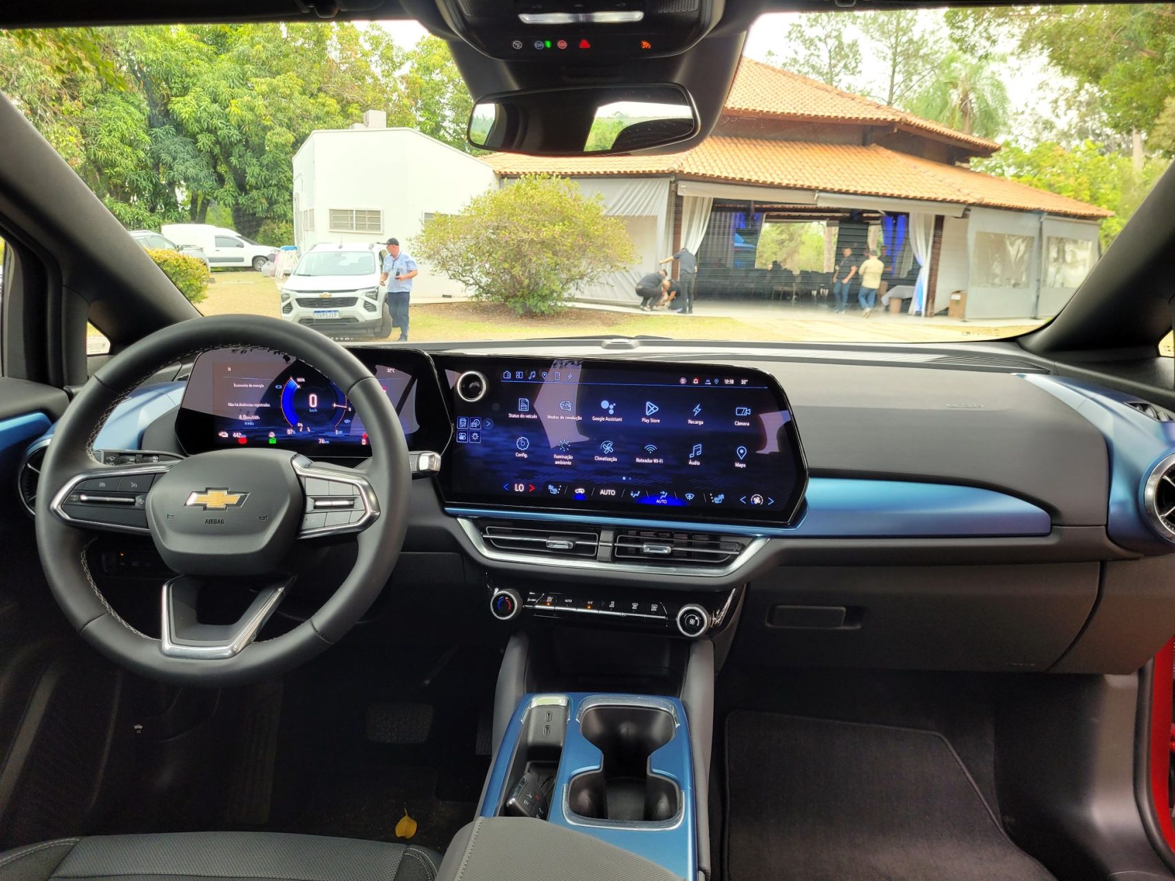 Chevrolet Equinox EV RS 2025 interior painel