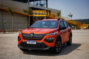 Renault Kardian evolution Manual Laranja Energy 2025 frente parado