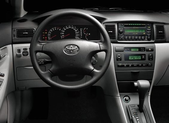 toyota corolla SE G 2003 interior painel