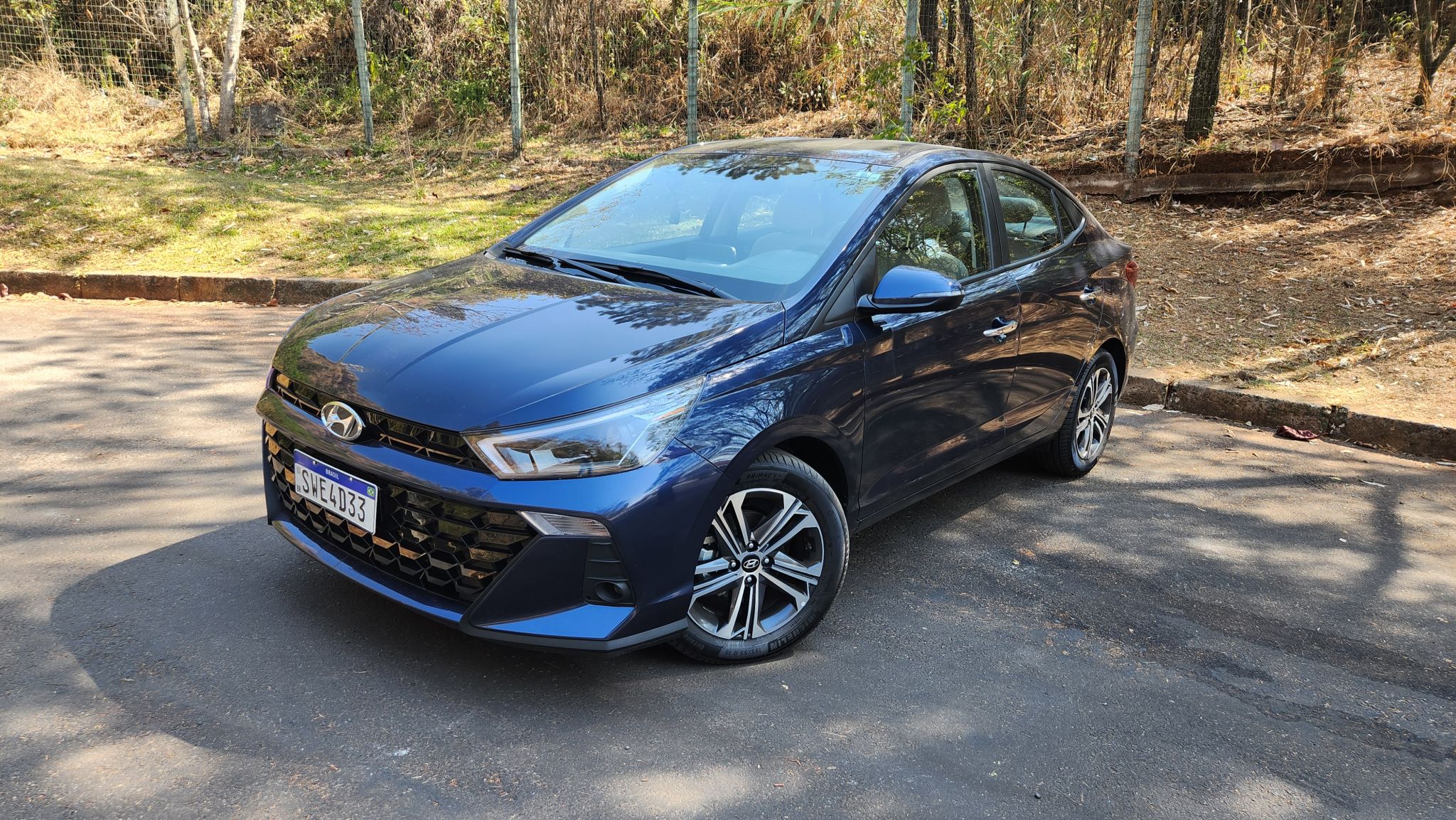 HYUNDAI HB20S PLATINUM SAFETY 2024 AZUL FRENTE LETERAL TRASEIRA INTERIOR (3)
