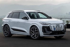AUDI Q6 ETRON 2025 FRENTE E LATERAL