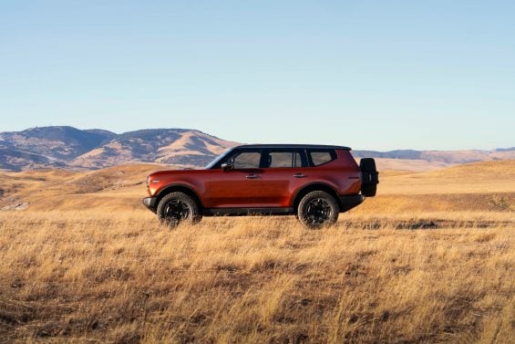 scout traveler prototype marrom lateral parado