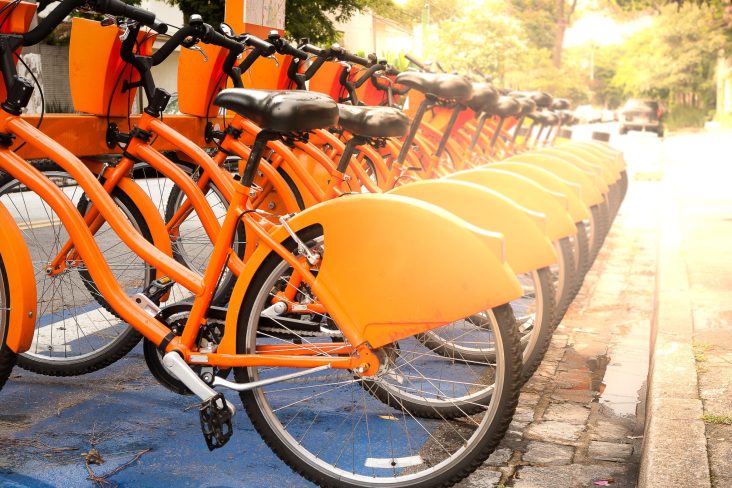 bicicletas compartilhadas shutterstock