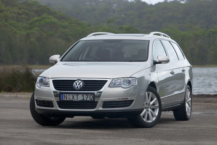 VOLKSWAGEN PASSAT VARIANT 2009 PRATA FRENTE E LATERAL