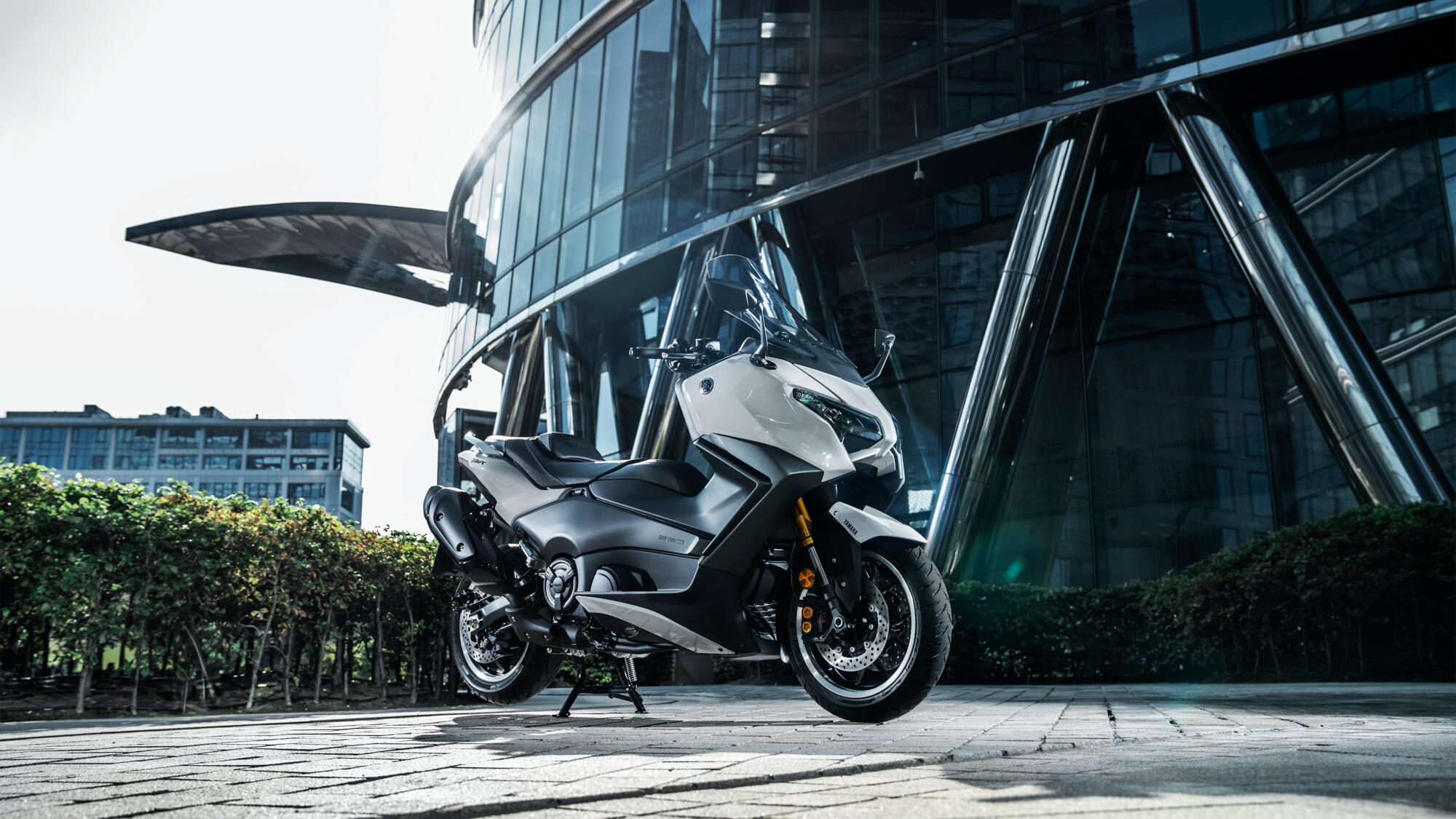 Yamaha TMax 2025: com versão premium e geração renovada