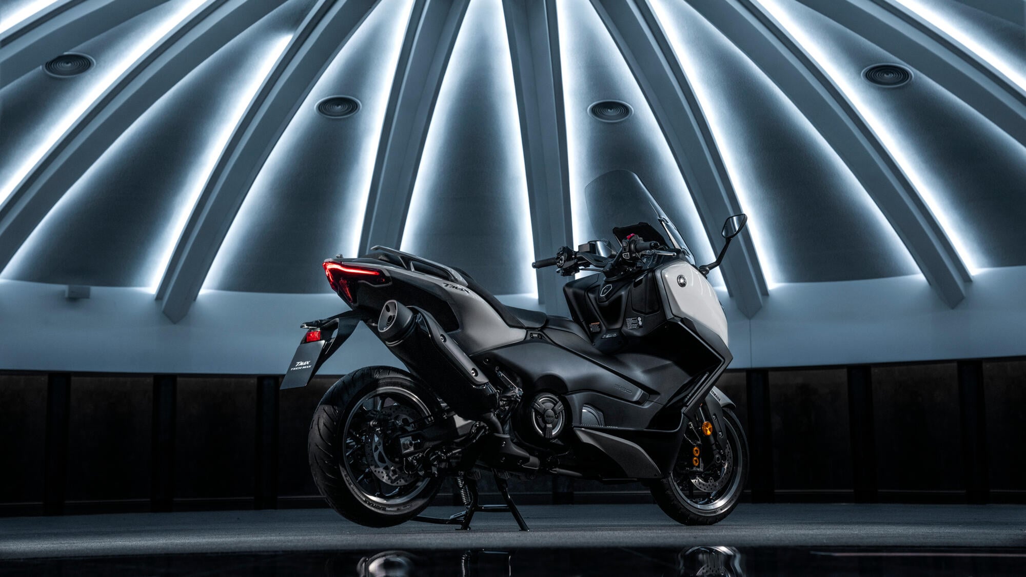 Yamaha TMax 2025: com versão premium e geração renovada