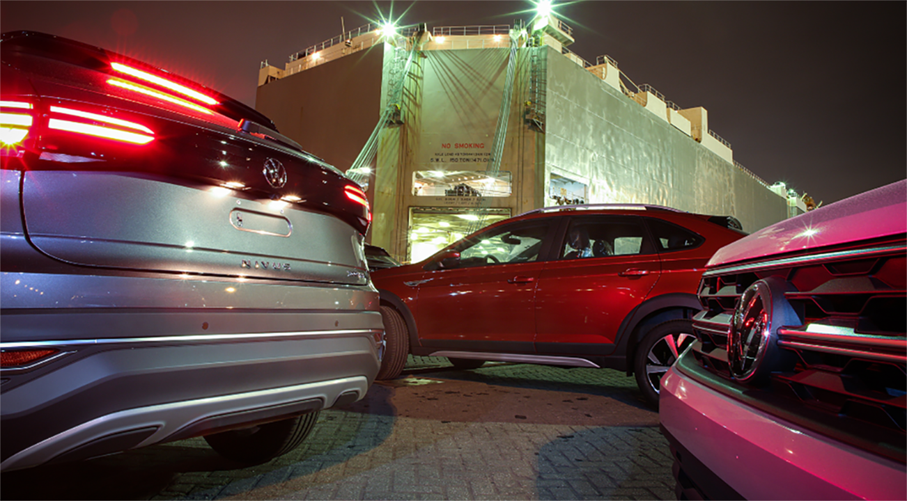 Volkswagen nivus em porto para exportação