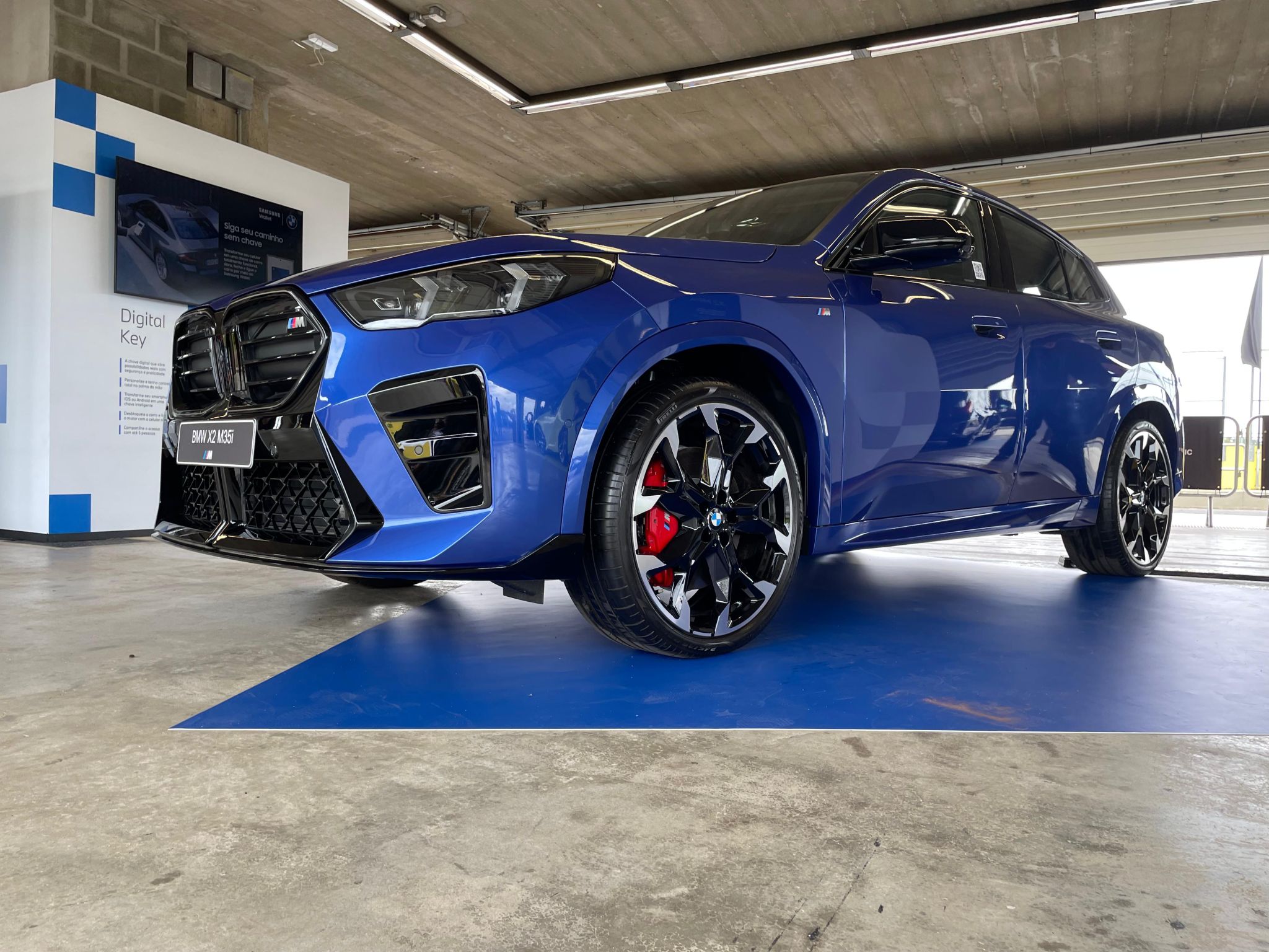 BMW X2 M35I AZUL FRENTE LATERAL TRASEIRA JABULAS (8)