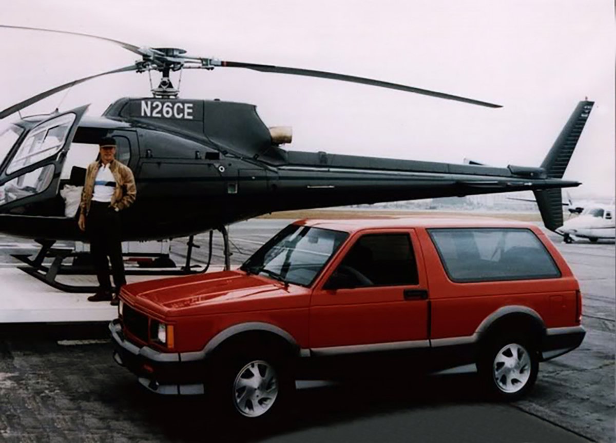 gmc typhoon sport utility vermelho clint eastwood