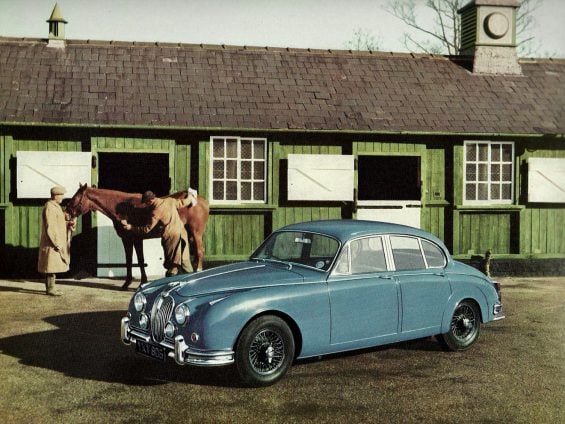 Jaguar Mark 2 1960 azul