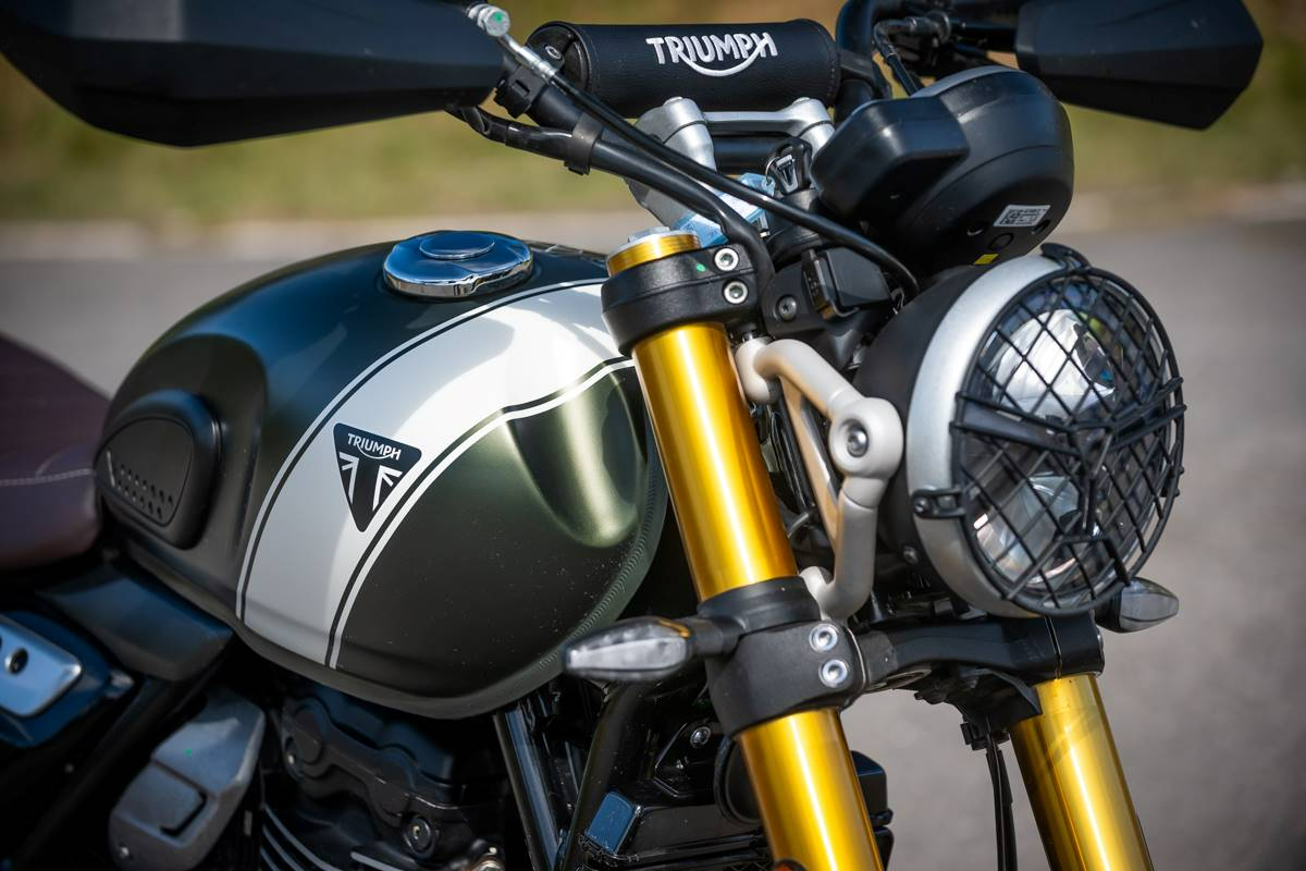 triumph scrambler 400x