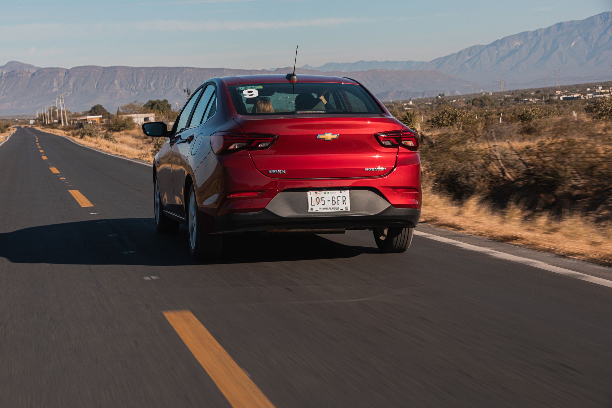 chevrolet onix plus premier 2020 modelo mexicano vermelho traseira