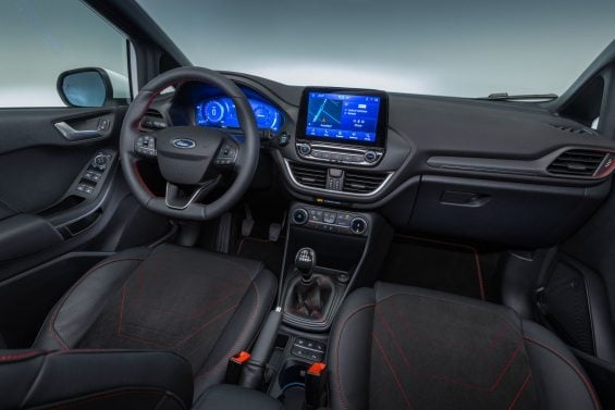 ford fiesta st line 5 door hibrido interior painel