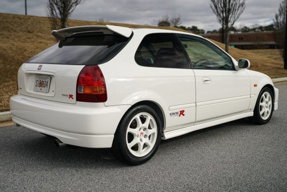 Honda Civic Type R 1998 branco traseira leilão