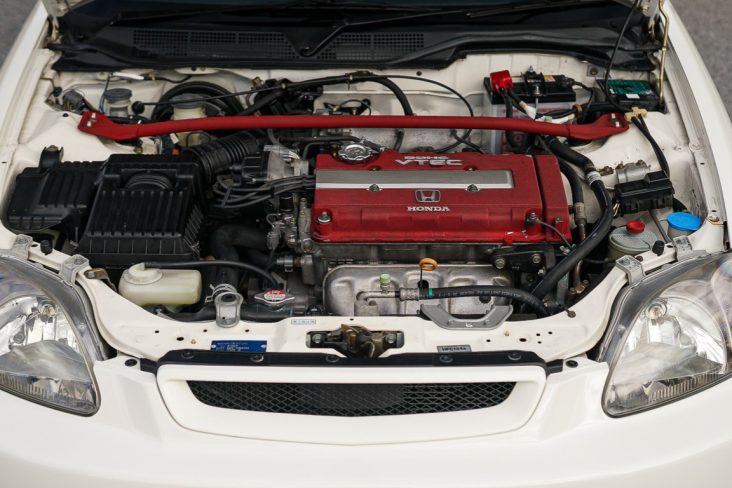 Honda Civic Type R 1998 custa quase o mesmo que um zero km
