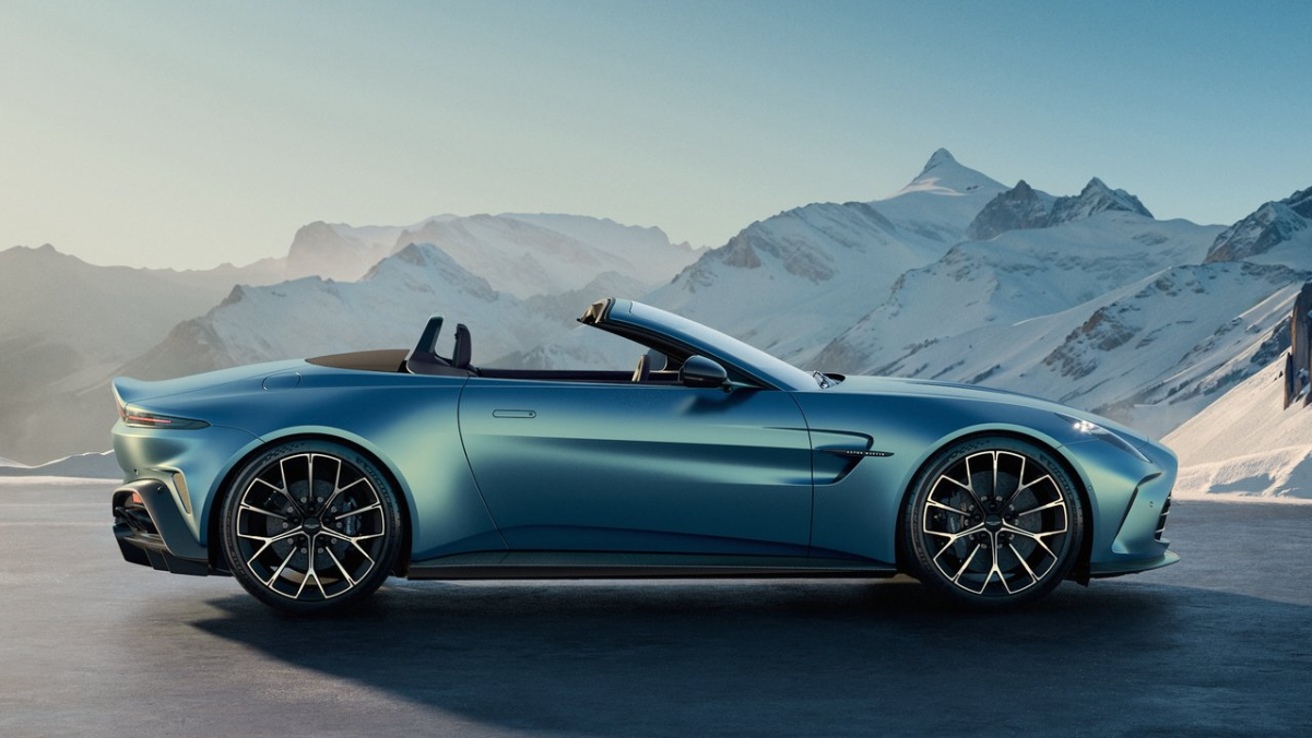 Aston Martin Vantage Roadster (3)