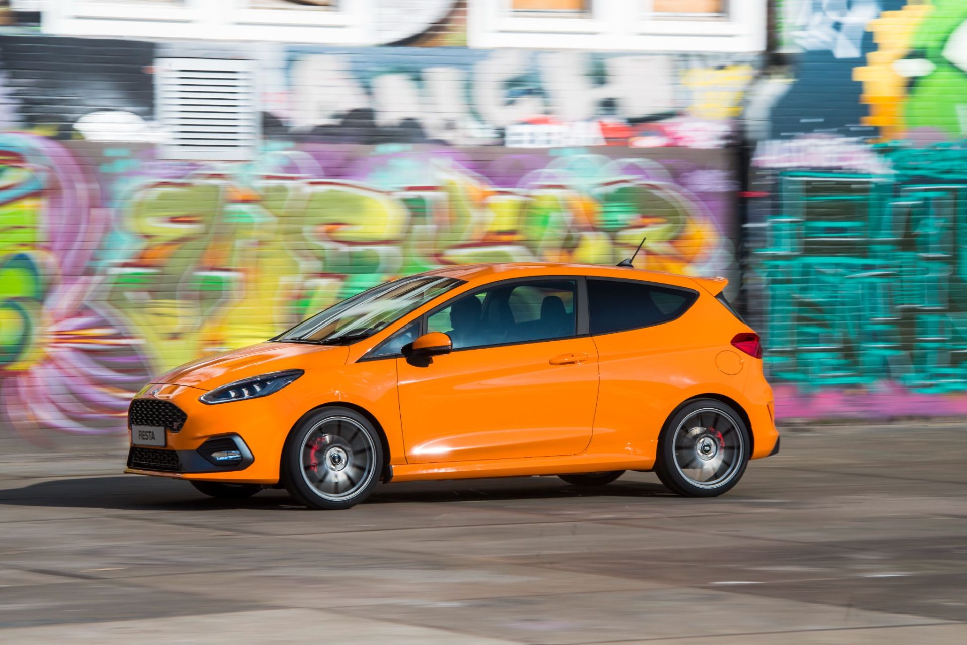 ford fiesta st ford performance edition laranja lateral