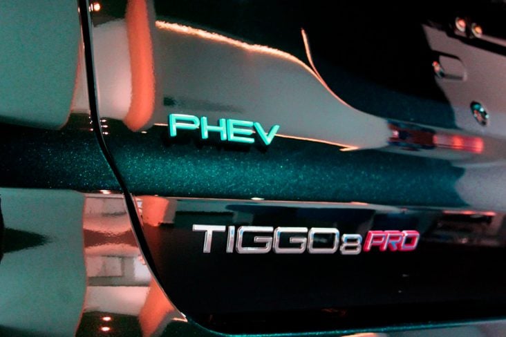 Emblemas PHEV no Tiggo 8 Pro CAOA CHERY