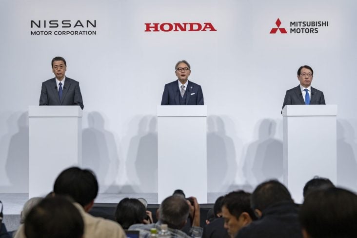 CEOs da Honda Nissan e Mitsubishi em coletiva