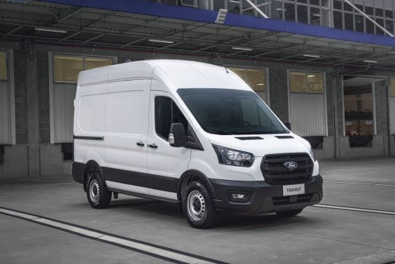 ford transit furgao l2h3 2026 branco oxford frente parado