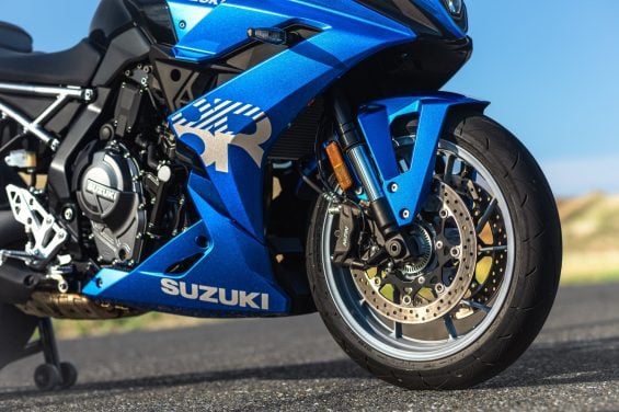 Suzuki GSX 8R (7)