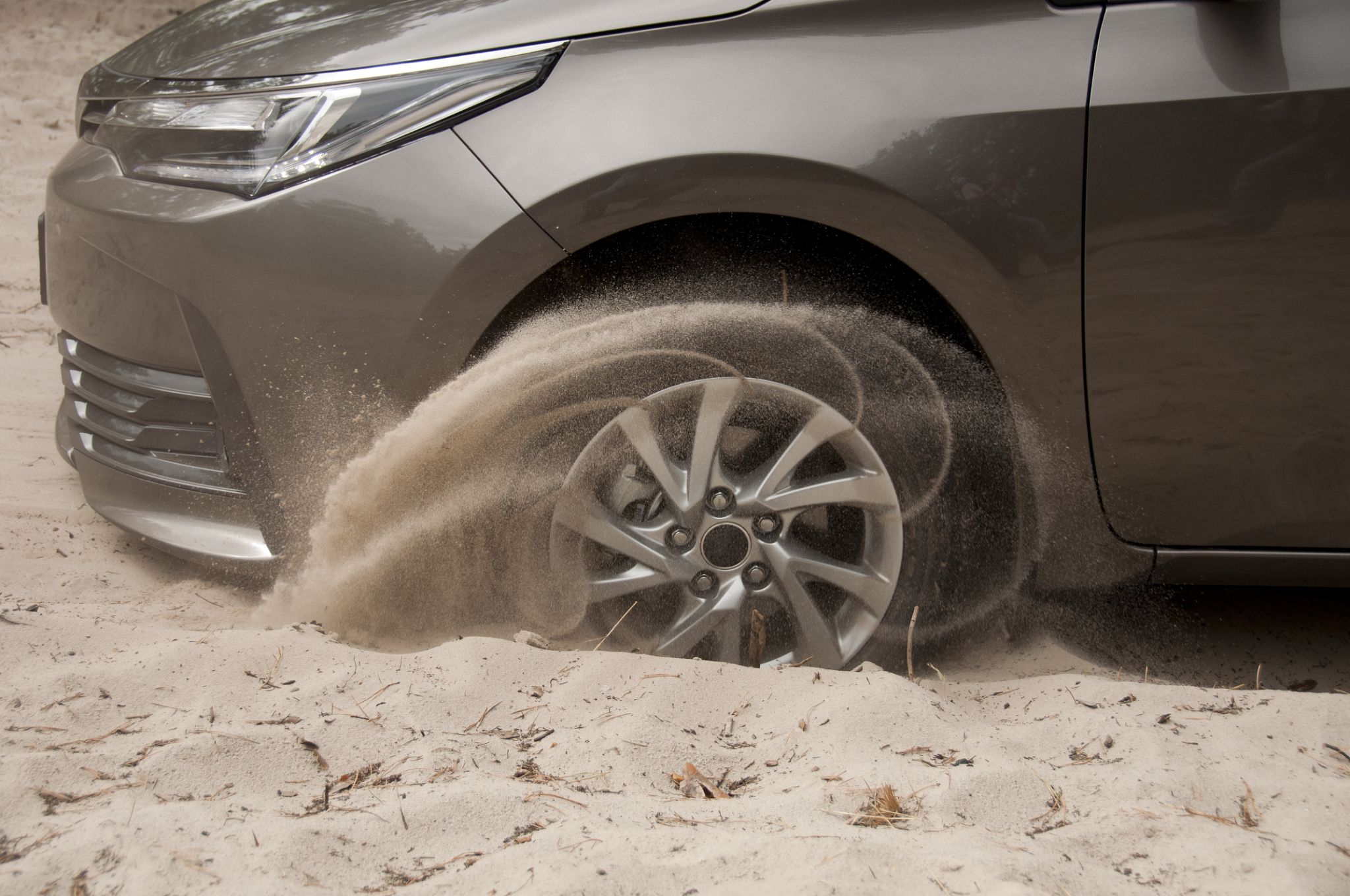 Car,Wheels,On,A,Sea,Beach,Sand ,Close up,Of,Car