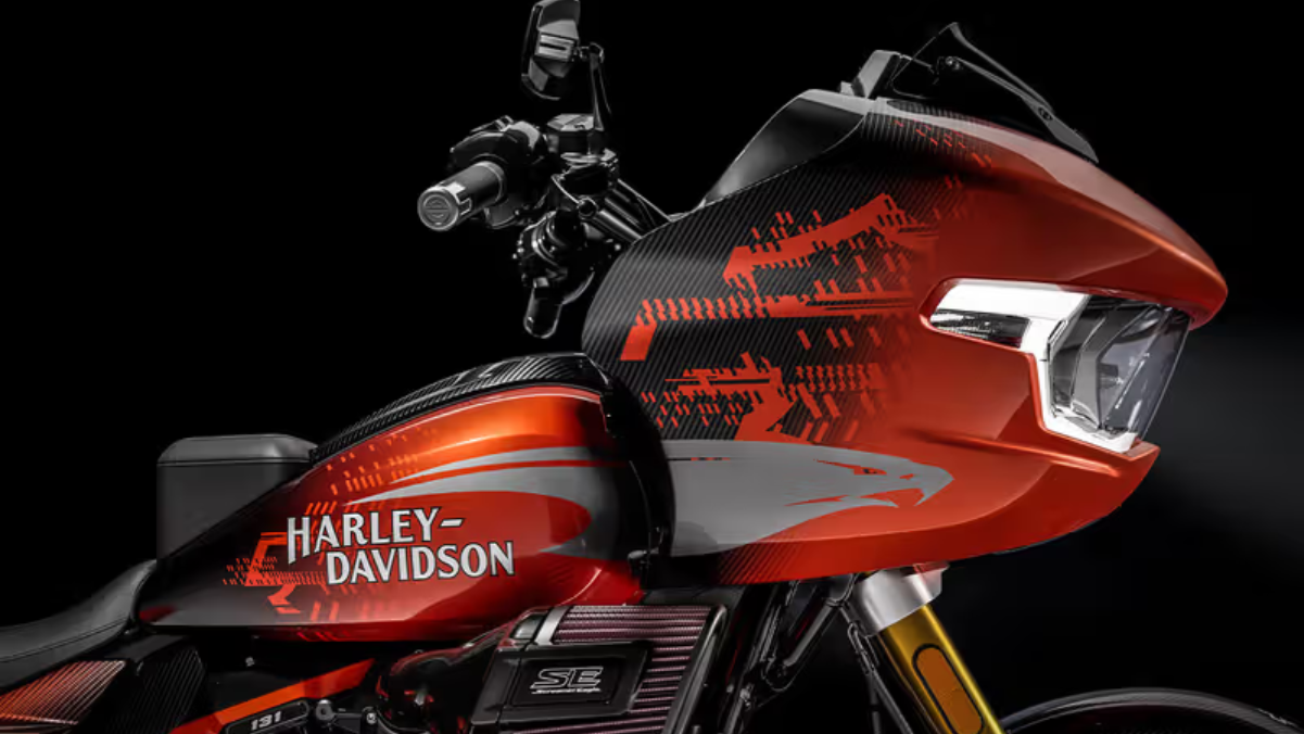 Harley Davidson CVO Road Glide RR (2)