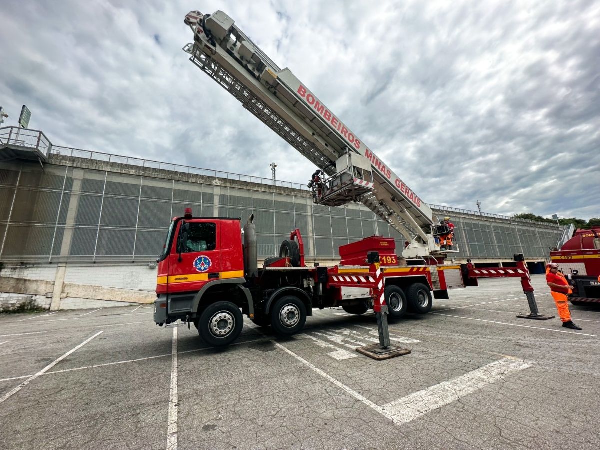 Mercedes Benz Actros 4150