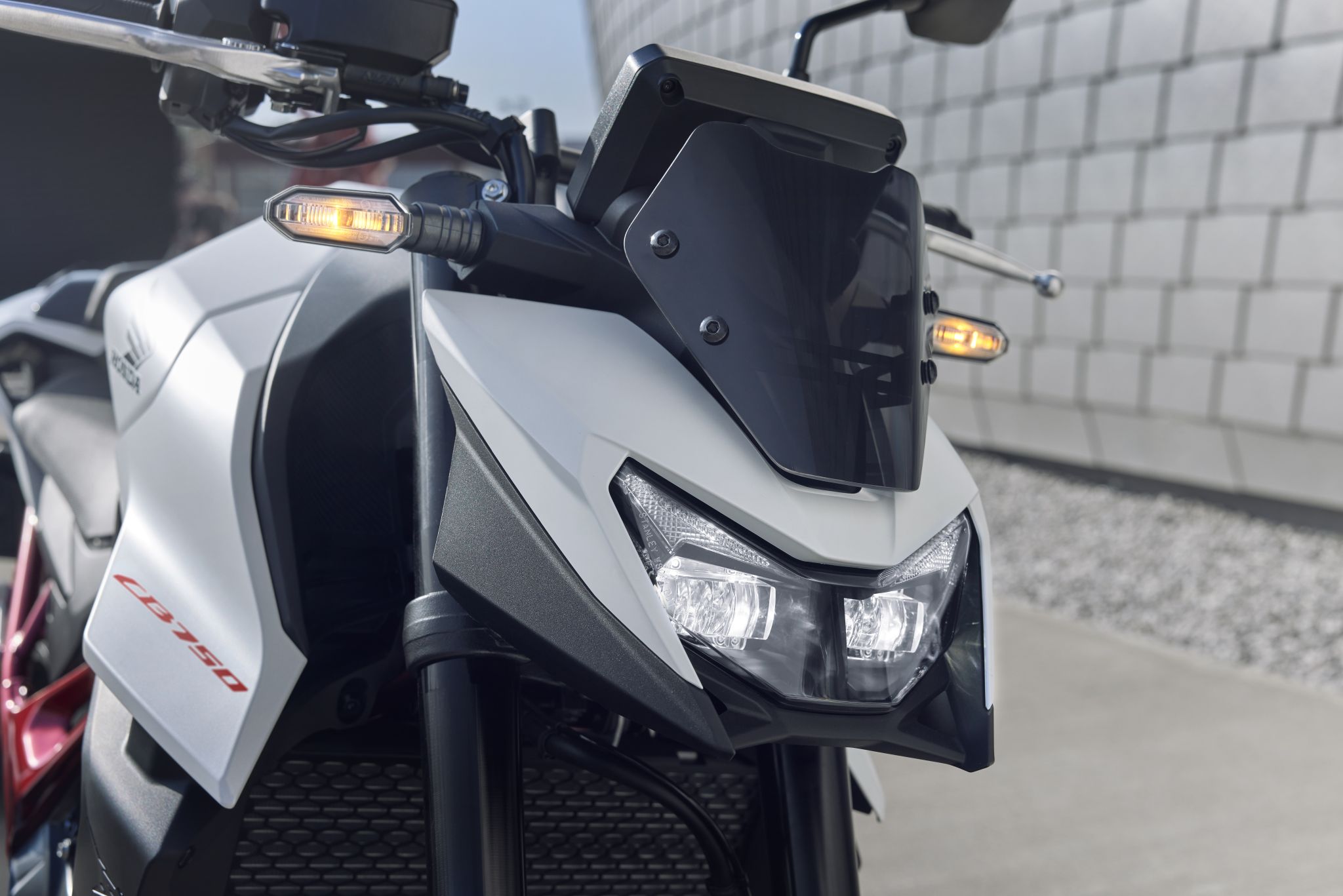 Nova Honda CB 750 Hornet é a mais fraca de todas as intermediárias antecessoras